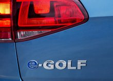Til både e-Golf og en lang række af de større Audi modeller, kan vi nu levere fabriksnye Triscan drivaksler